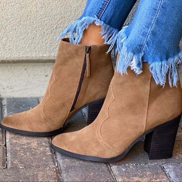 Genuine Leather Distressed Burnished Ankle Boots - Picture 5 of 11